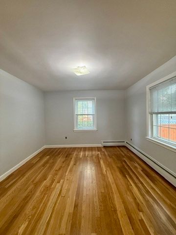 21-23 Pratt St 21, Melrose, MA 02176