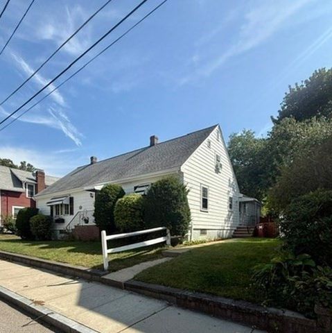 21-23 Pratt St 21, Melrose, MA 02176