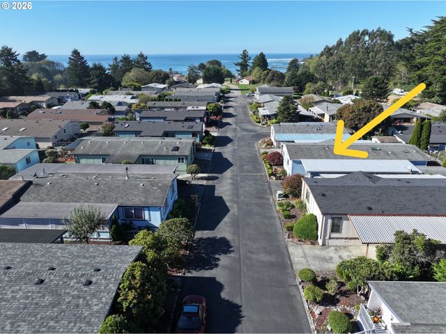 16063 DRIFTWOOD Ln 14, Brookings, OR 97415