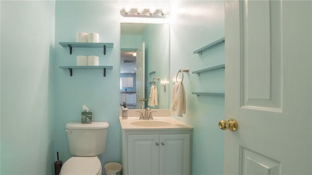 8 Kingscreek Drive, Greer, SC 29650