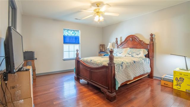 8 Kingscreek Drive, Greer, SC 29650