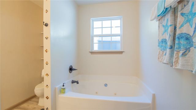 8 Kingscreek Drive, Greer, SC 29650