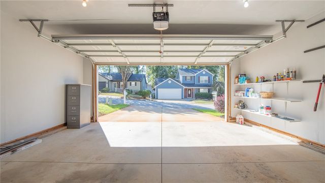 8 Kingscreek Drive, Greer, SC 29650