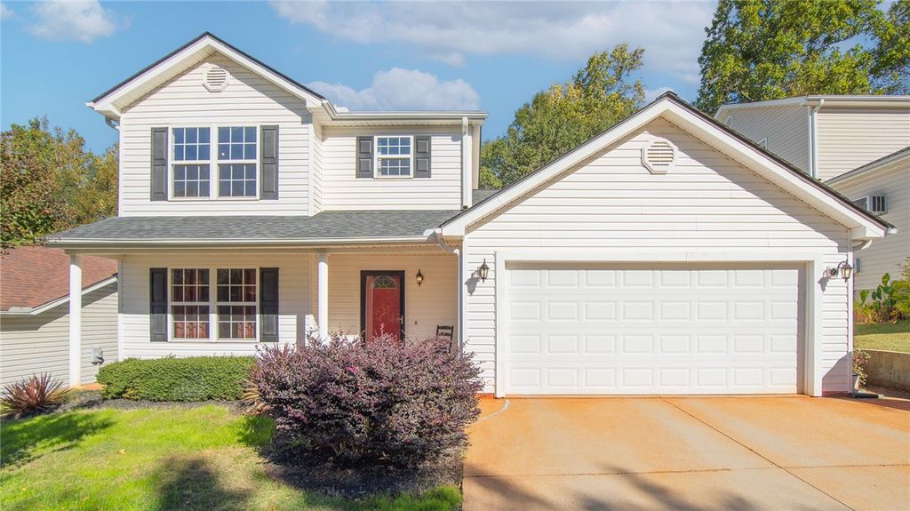 8 Kingscreek Drive, Greer, SC 29650