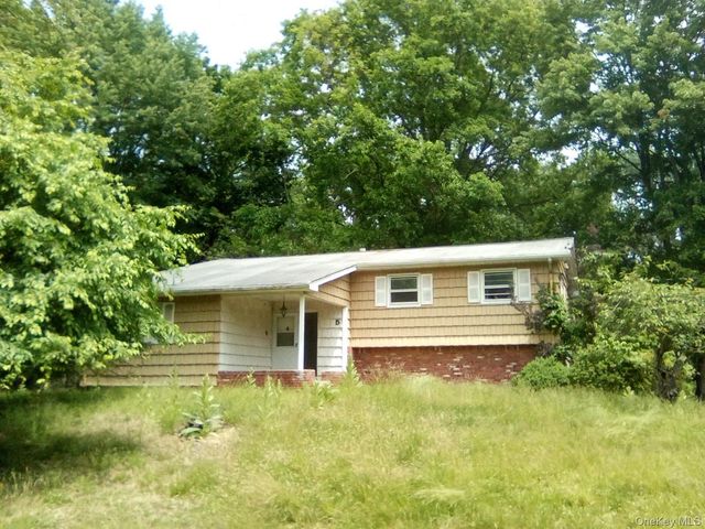 5 Flamingo Lane, Spring Valley, NY 10977
