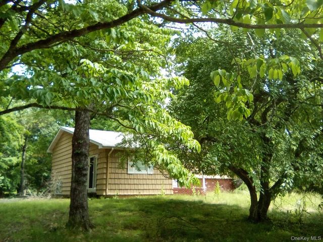 5 Flamingo Lane, Spring Valley, NY 10977