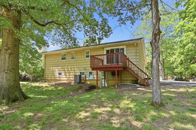 5 Flamingo Lane, Spring Valley, NY 10977