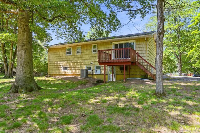 5 Flamingo Lane, Spring Valley, NY 10977