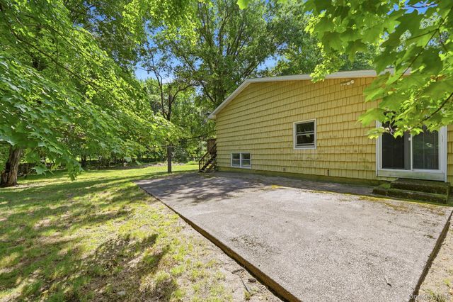 5 Flamingo Lane, Spring Valley, NY 10977