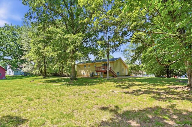 5 Flamingo Lane, Spring Valley, NY 10977