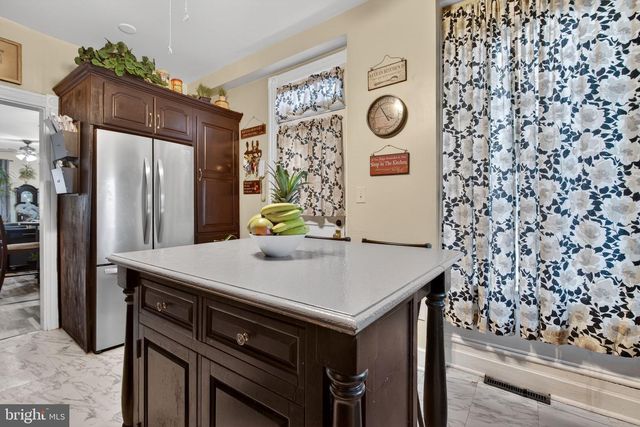 110 PEARL ST, Lancaster, PA 17603