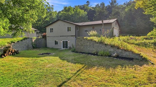 7375 S Lowes Creek Road, Eau Claire, WI 54701