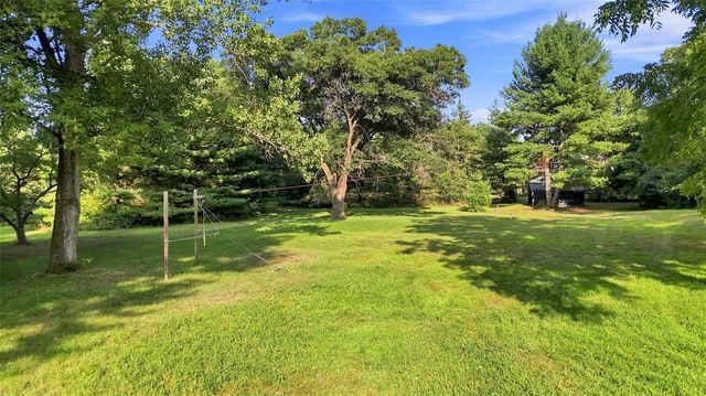 7375 S Lowes Creek Road, Eau Claire, WI 54701