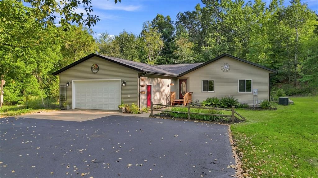 7375 S Lowes Creek Road, Eau Claire, WI 54701