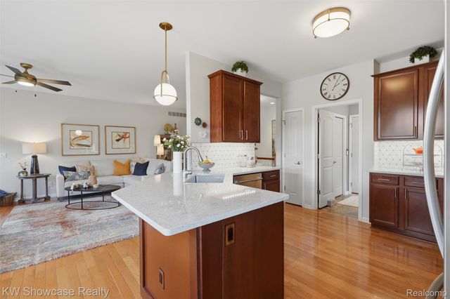 2265 Brigantine, Commerce Charter Township, MI 48382