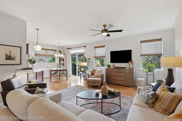 2265 Brigantine, Commerce Charter Township, MI 48382