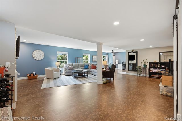 2265 Brigantine, Commerce Charter Township, MI 48382