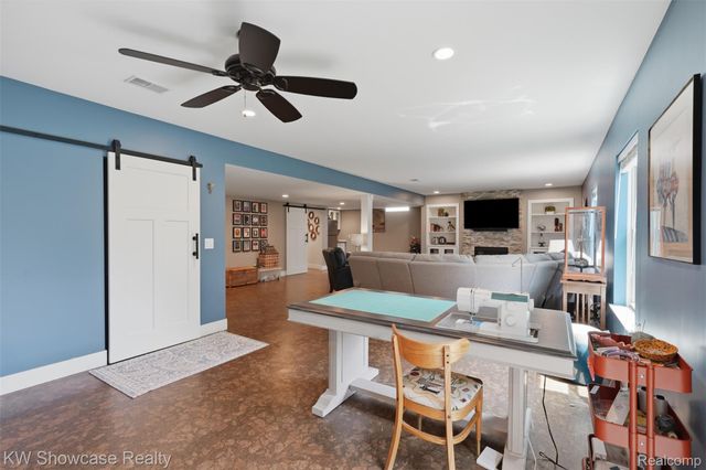 2265 Brigantine, Commerce Charter Township, MI 48382