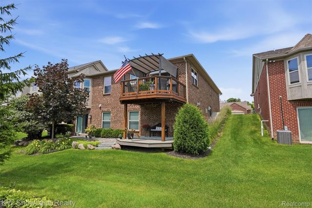 2265 Brigantine, Commerce Charter Township, MI 48382