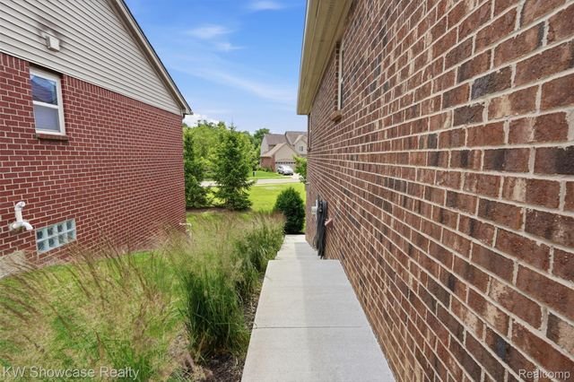 2265 Brigantine, Commerce Charter Township, MI 48382
