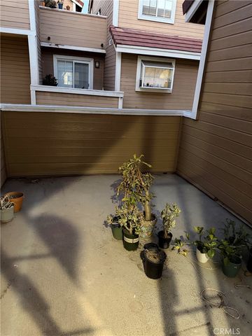 329 Genoa Street D, Monrovia, CA 91016