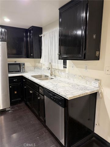 329 Genoa Street D, Monrovia, CA 91016