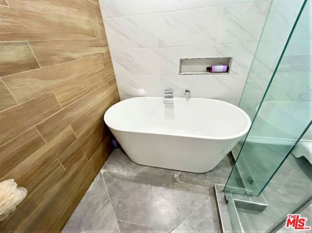 5139 Balboa Boulevard 2, Encino (los Angeles), CA 91316