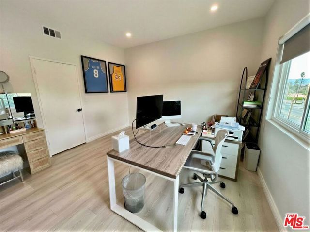 5139 Balboa Boulevard 2, Encino (los Angeles), CA 91316