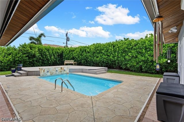 93 7th ST, Bonita Springs, FL 34134