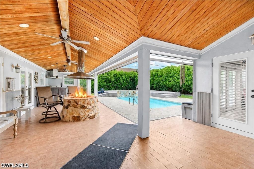 93 7th ST, Bonita Springs, FL 34134