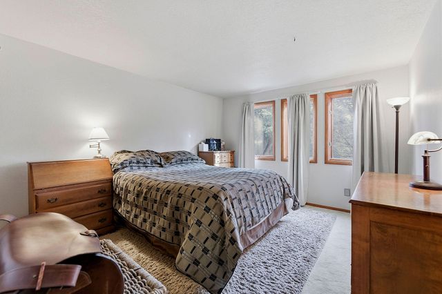 1686 NE Negus Way, Redmond, OR 97756