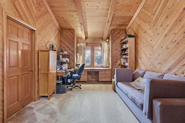 1686 NE Negus Way, Redmond, OR 97756