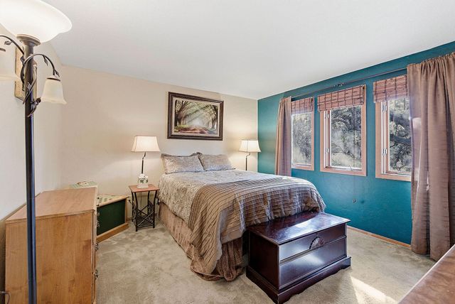 1686 NE Negus Way, Redmond, OR 97756