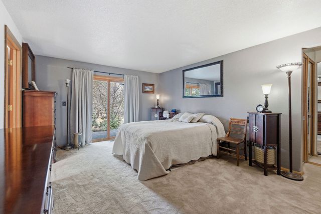 1686 NE Negus Way, Redmond, OR 97756