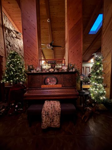 1686 NE Negus Way, Redmond, OR 97756