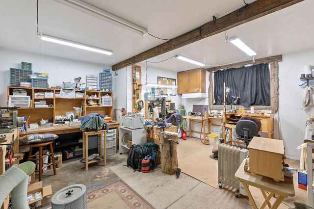 1686 NE Negus Way, Redmond, OR 97756