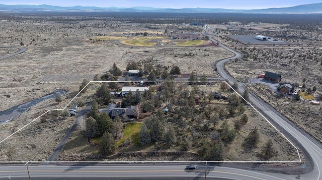 1686 NE Negus Way, Redmond, OR 97756