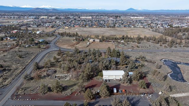 1686 NE Negus Way, Redmond, OR 97756
