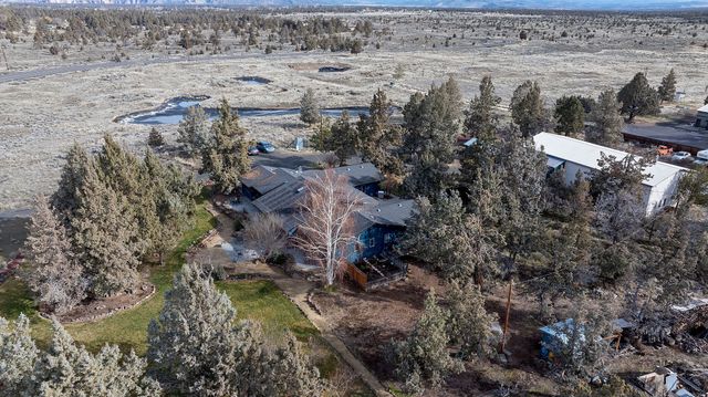 1686 NE Negus Way, Redmond, OR 97756