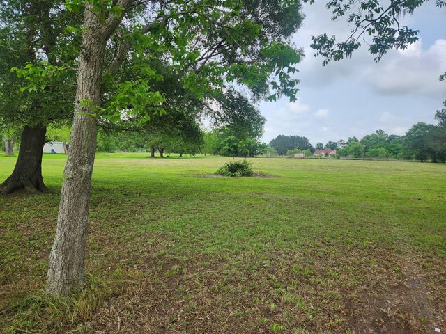 2121 County Road 6026, Dayton, TX 77535