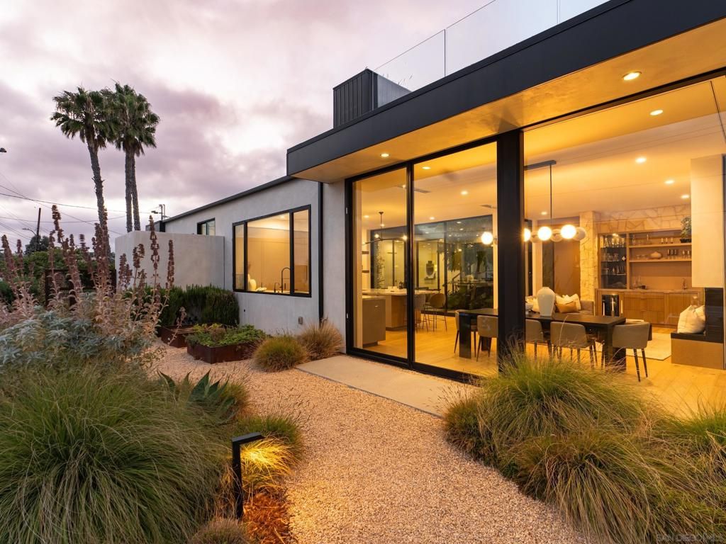 5414 Castle Hills, San Diego, CA 92109 — exterior