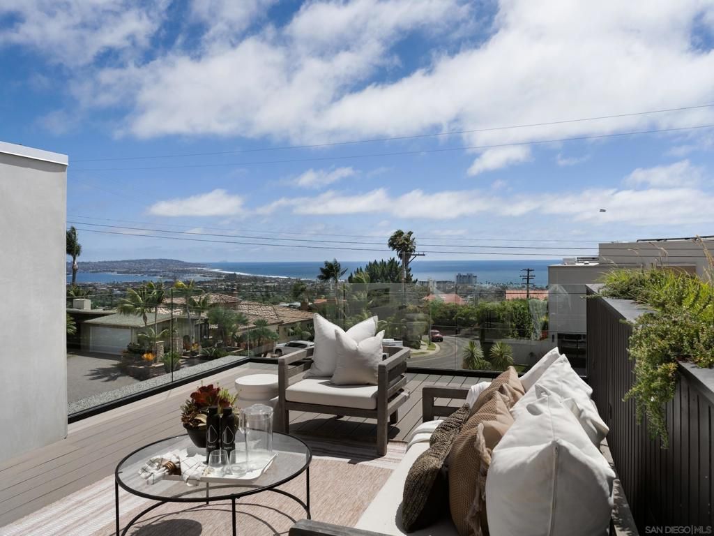 5414 Castle Hills, San Diego, CA 92109 — photo 3