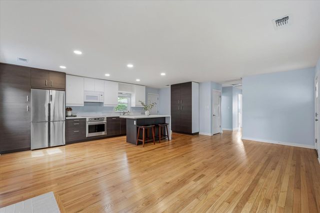 5408 Helen Way, Sacramento, CA 95822