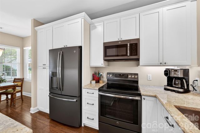 510 Ridgely Green Drive, Pineville, NC 28134