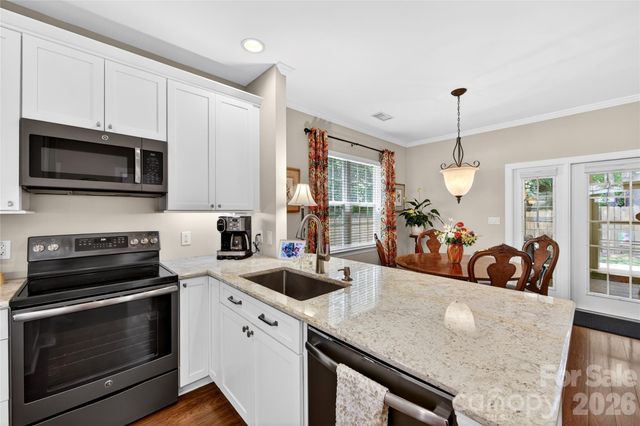 510 Ridgely Green Drive, Pineville, NC 28134