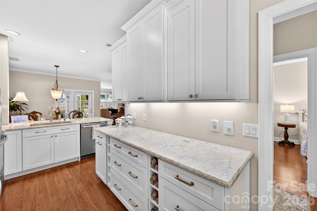 510 Ridgely Green Drive, Pineville, NC 28134