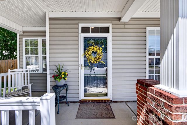510 Ridgely Green Drive, Pineville, NC 28134