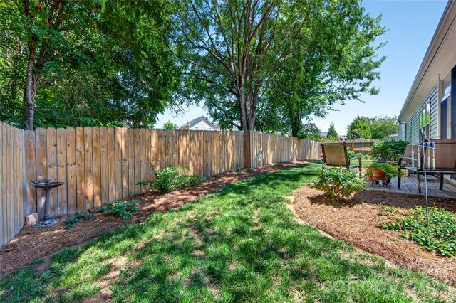 510 Ridgely Green Drive, Pineville, NC 28134