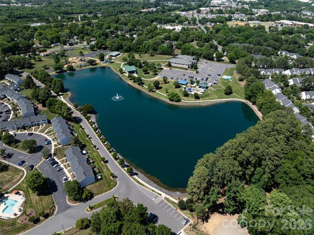 510 Ridgely Green Drive, Pineville, NC 28134
