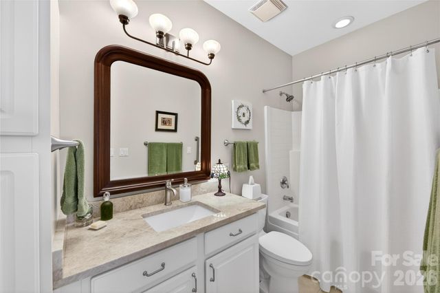 510 Ridgely Green Drive, Pineville, NC 28134